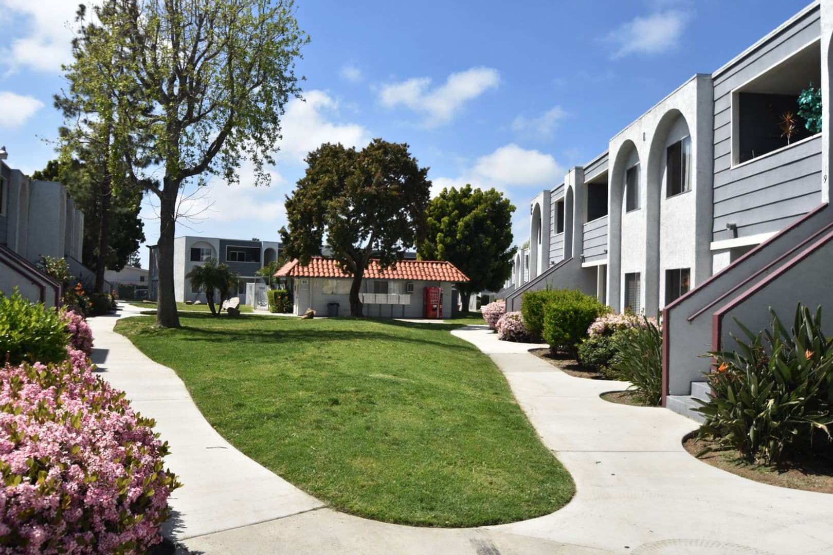 Oakleaf Apartments 3 of 11