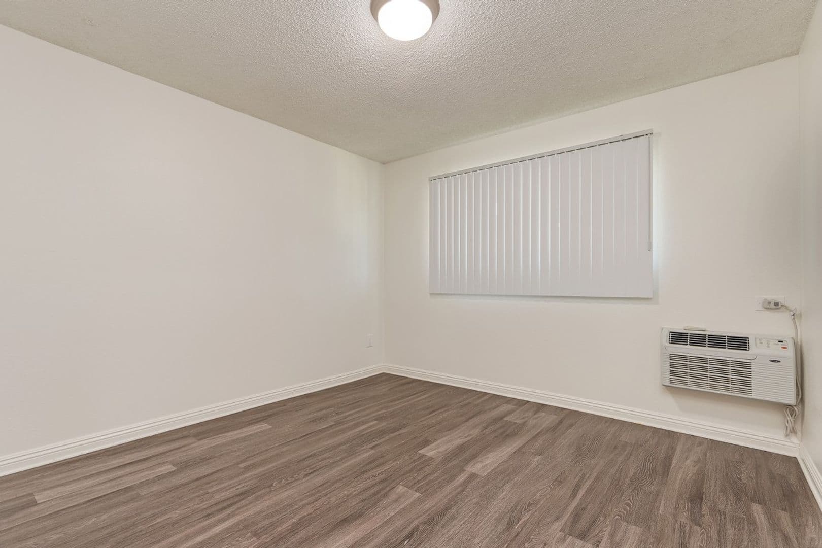 Windsor Garden Apartment Homes 17 of 22