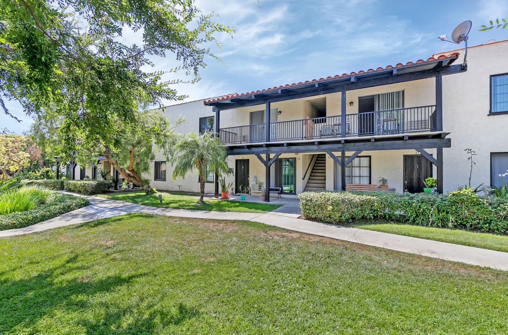 Mission Plaza Apartment Homes 3 of 22