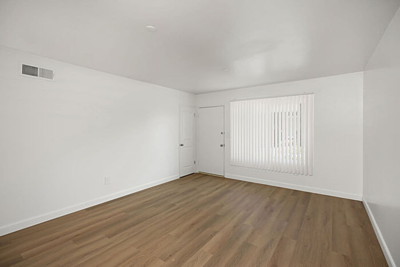 Windsor Garden Apartment Homes 2 of 13