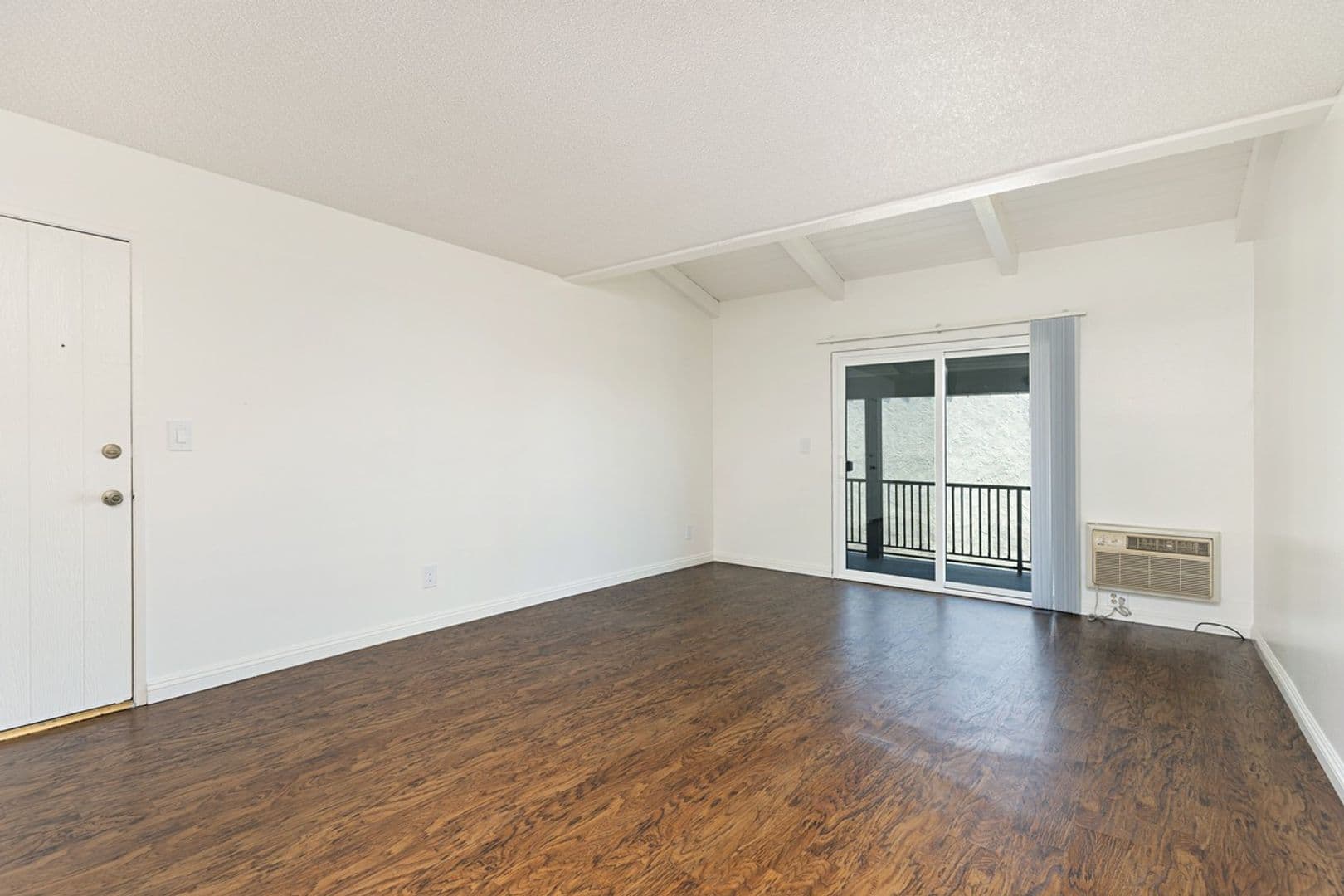 Mission Plaza Apartment Homes 20 of 23