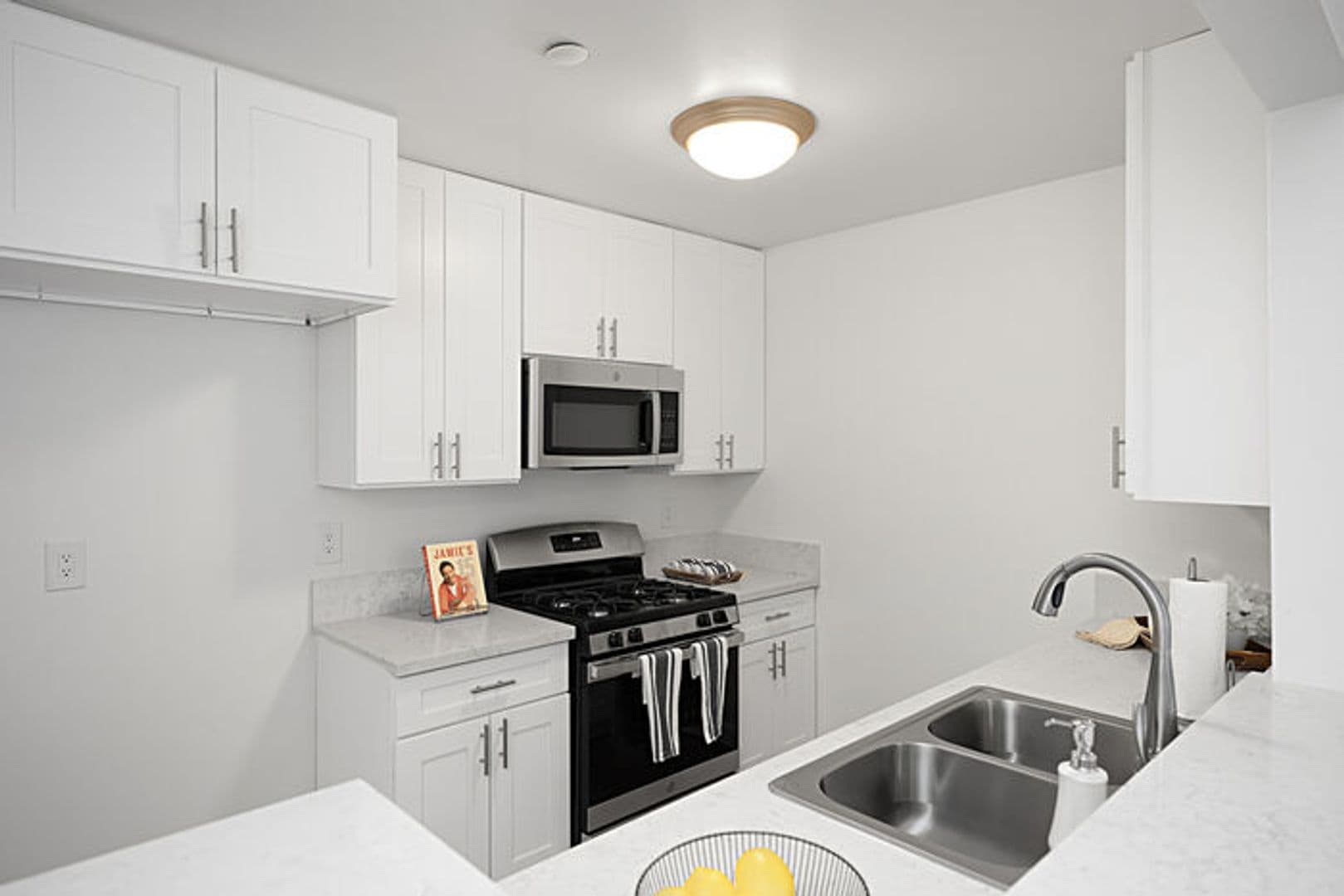 Windsor Garden Apartment Homes 3 of 13