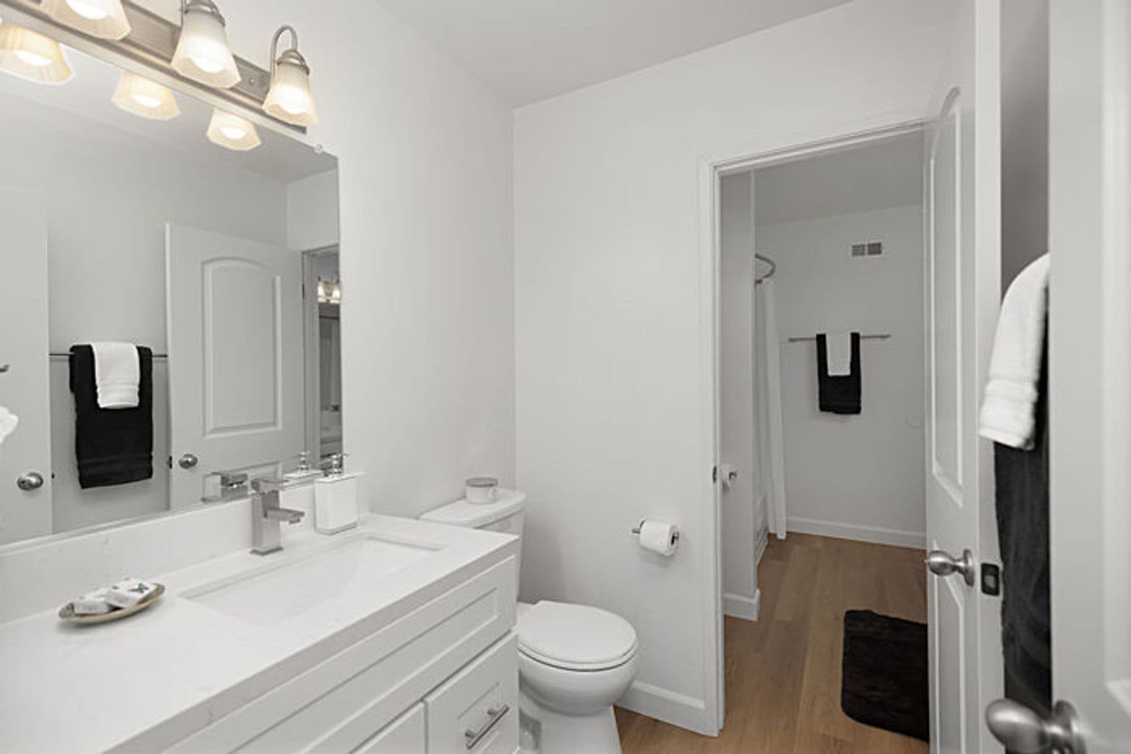 Windsor Garden Apartment Homes 7 of 13