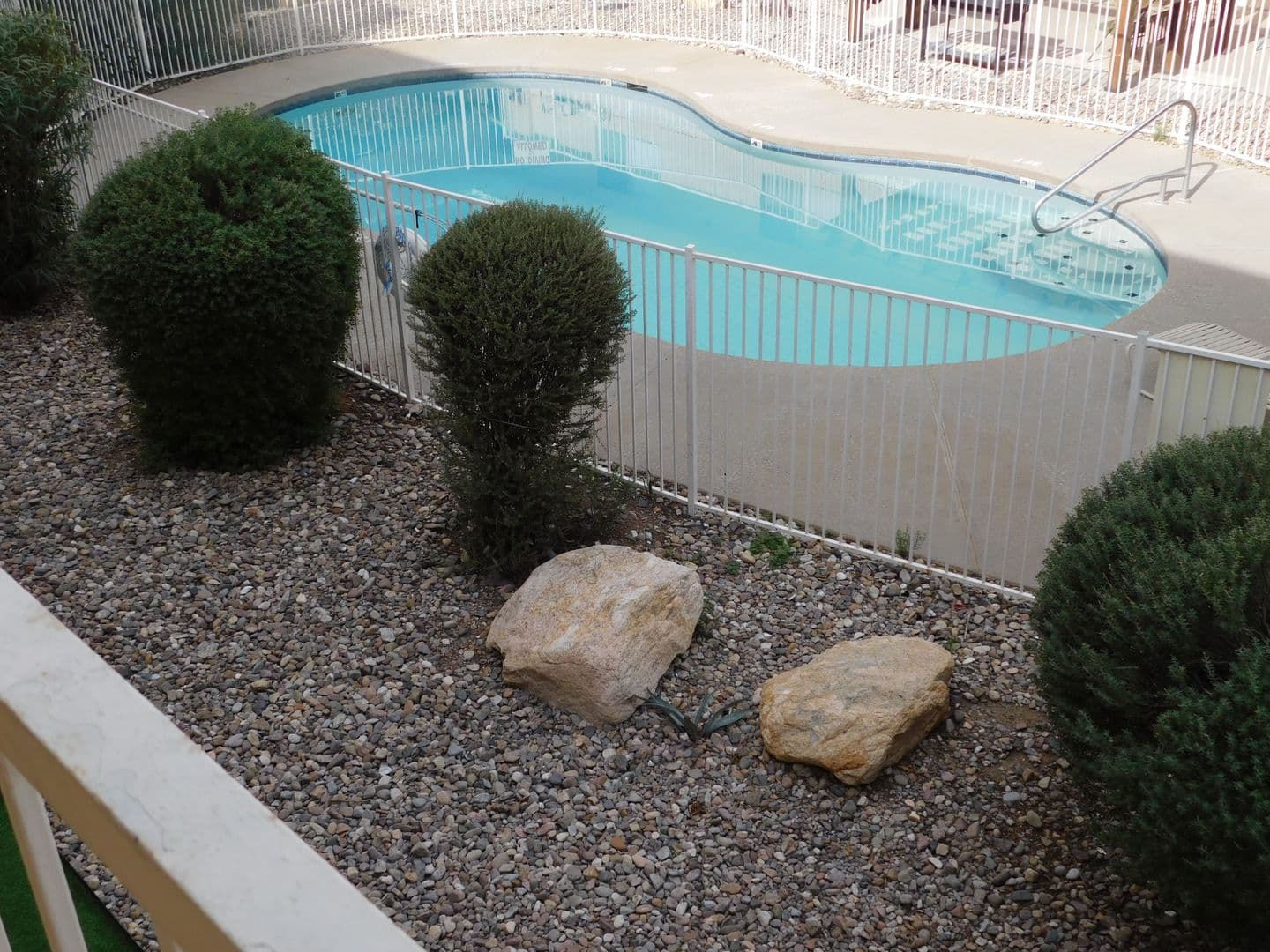Kelso Vista Apartments 4 of 6