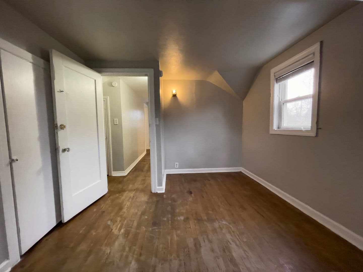 1408 N Mann Ave (88 Degree, LLC) 23 of 33