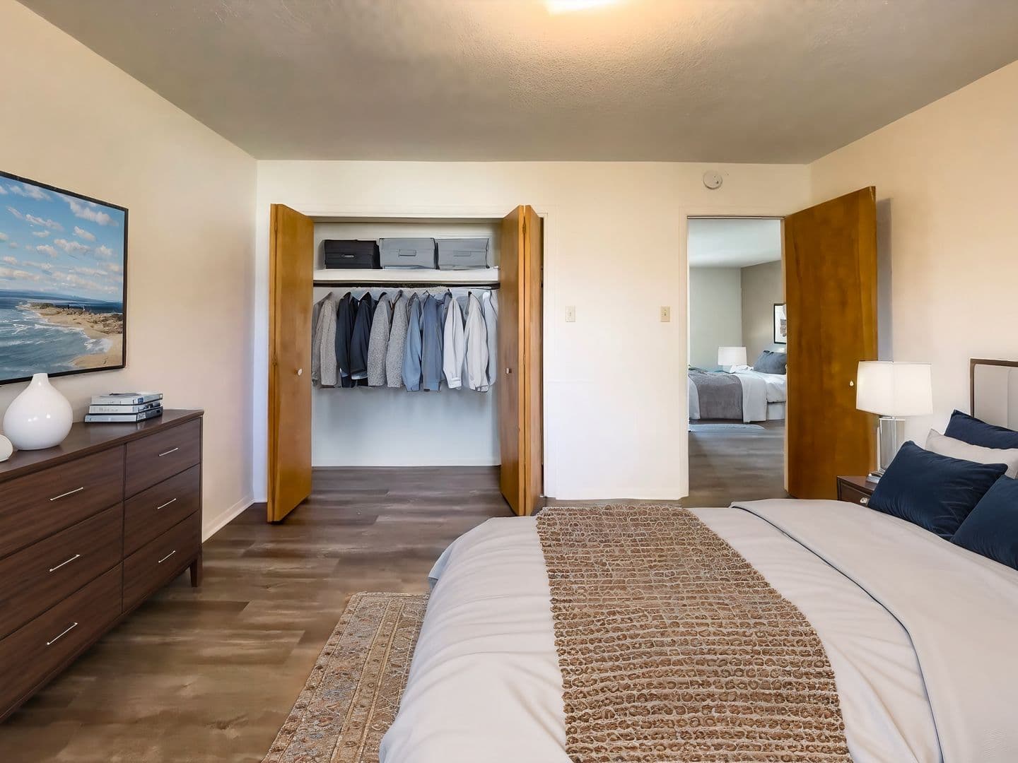 Spacious Ground Floor 2 Bed with Screened Porch! 34 of 38