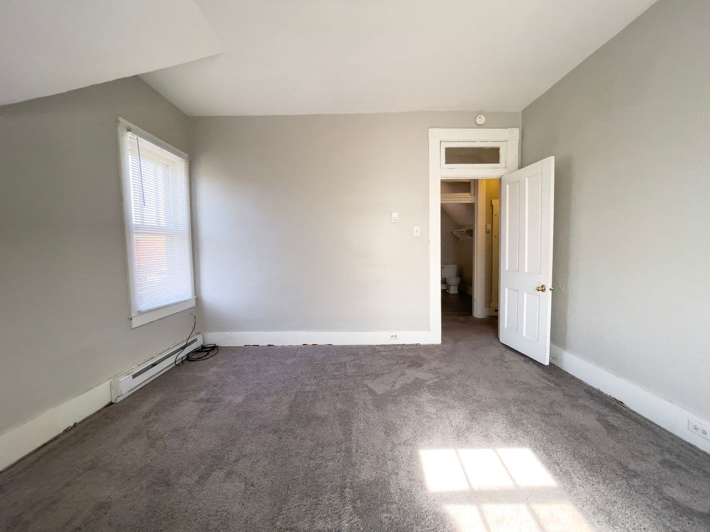 216 N McKinley Ave (88 Degree, LLC) 10 of 17