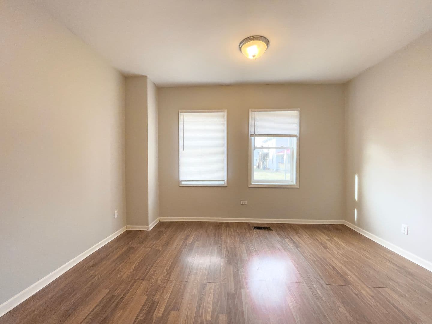 118 N Martin St (Cardinal Rentals, LLC) 14 of 29
