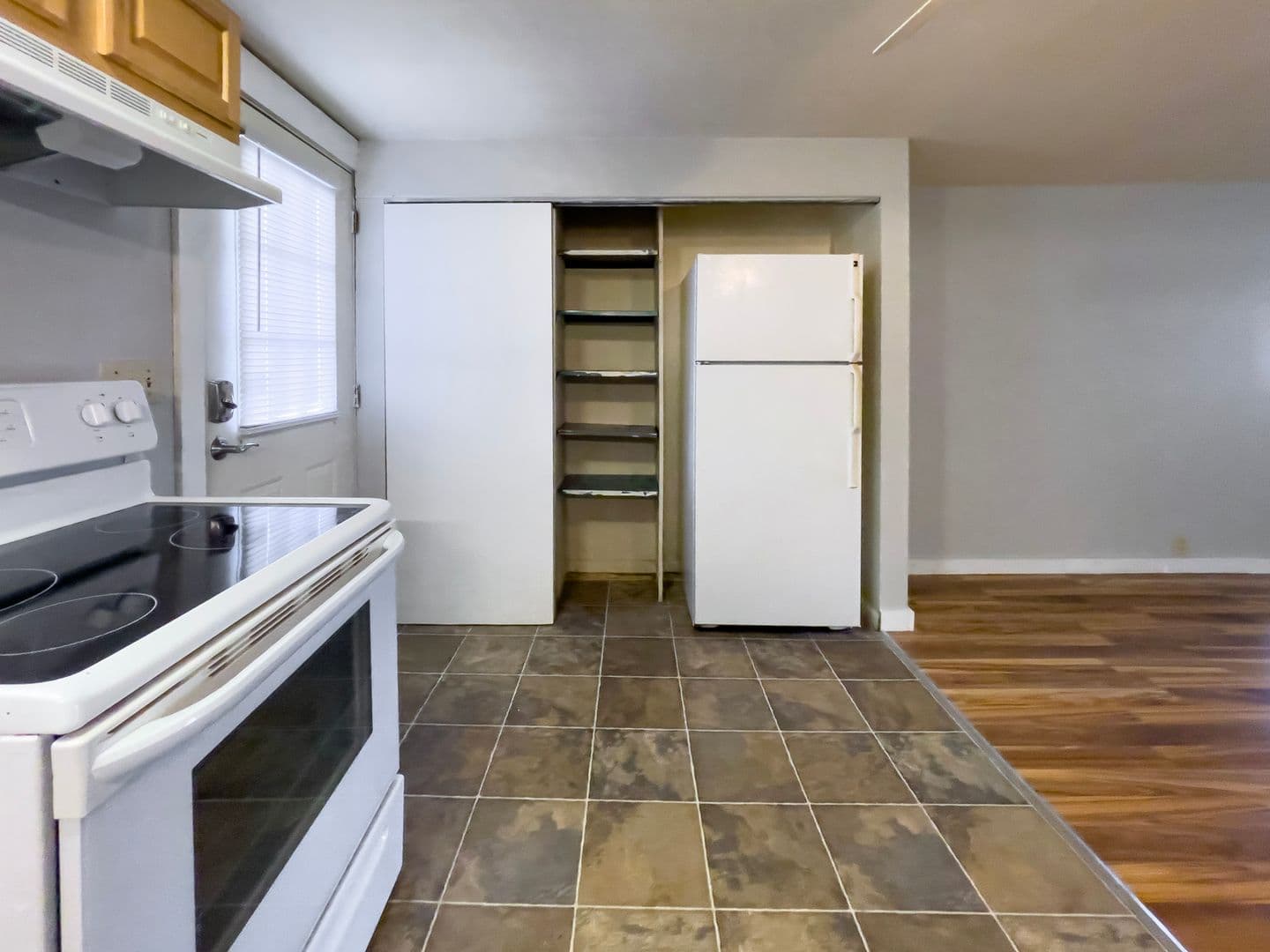 District on Calvert (Calvert Court LLC) 2 of 15