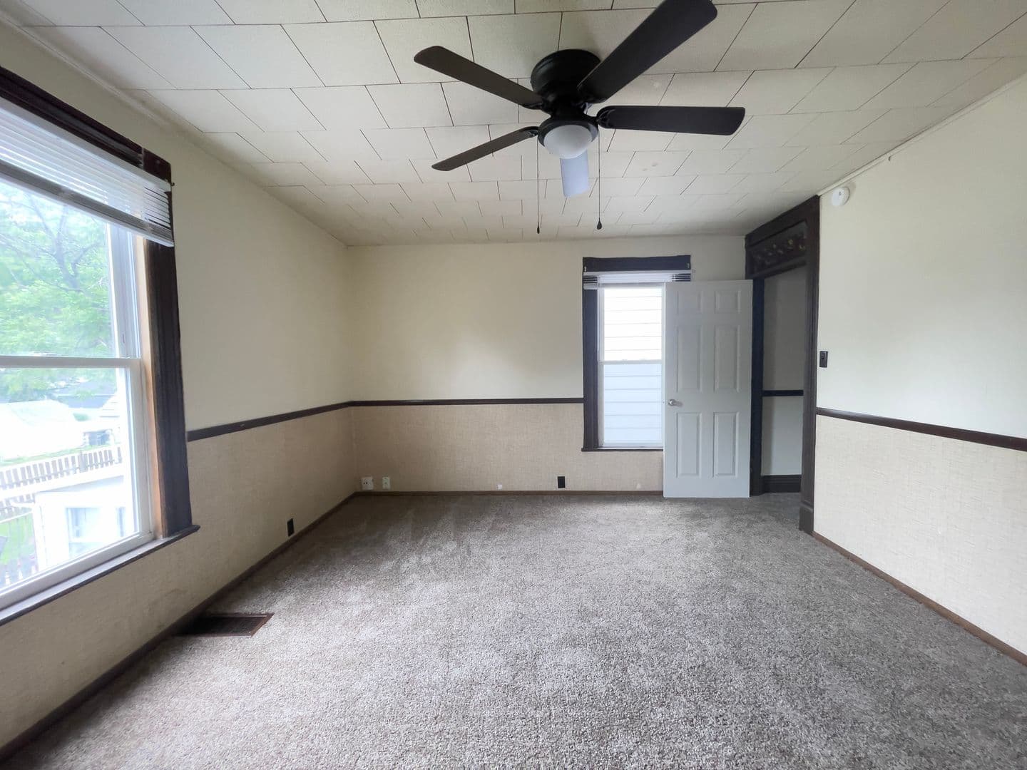 824 &amp; 826 W Ashland Ave (Cardinal Rentals, LLC) 25 of 27