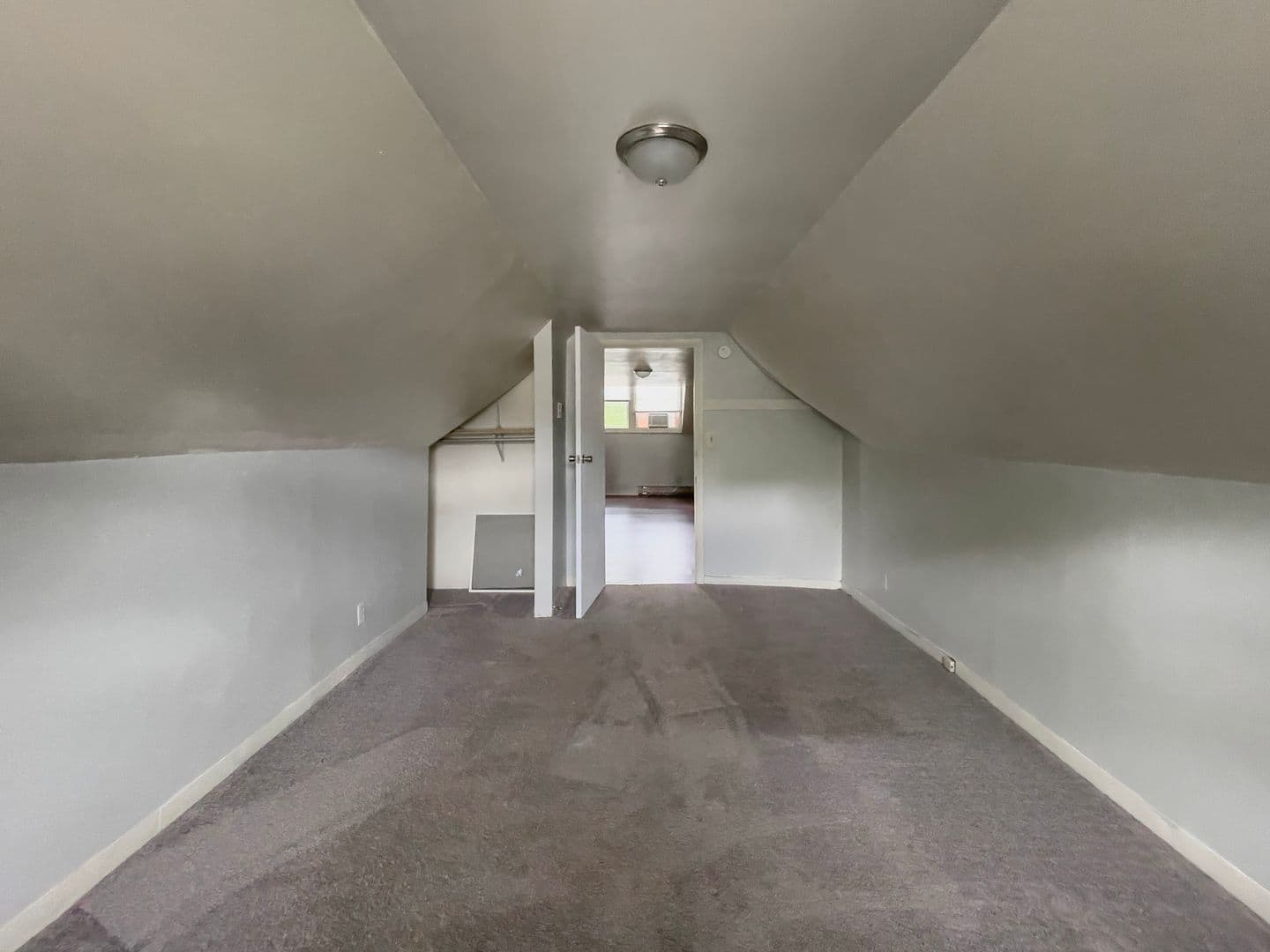 815 &amp; 817 W University Ave (Cardinal Rentals, LLC) 10 of 14
