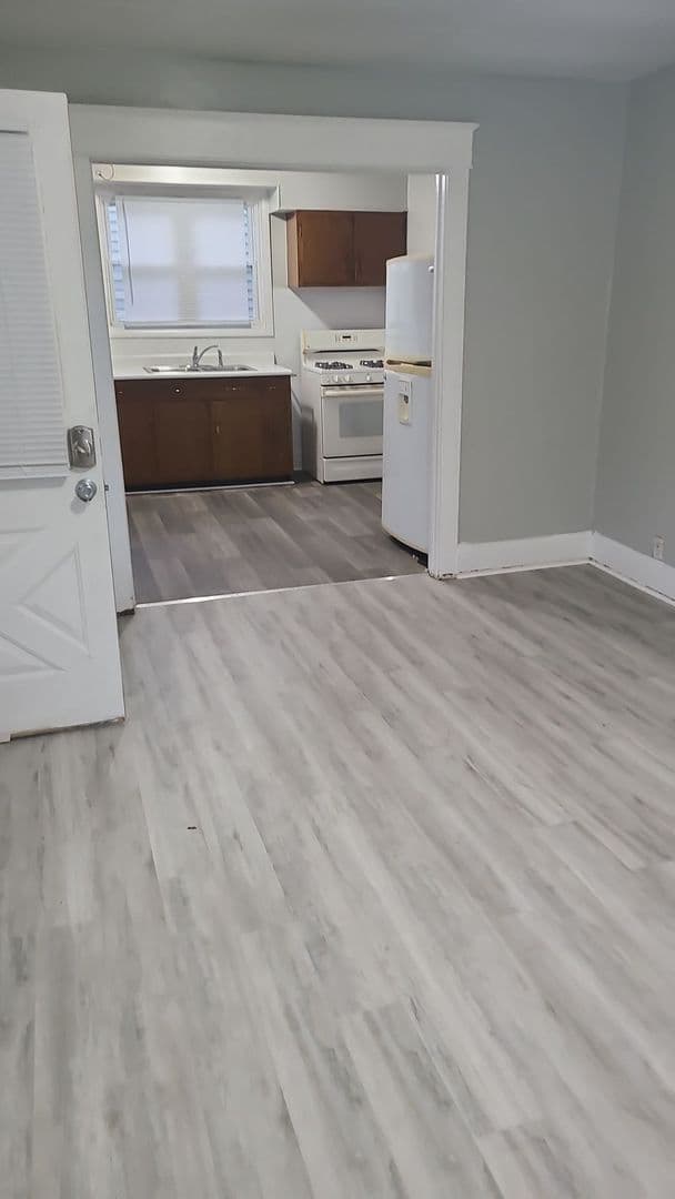 2418 E Memorial Dr (Arthur &amp; Nicole Johnson Living Trust, LLC) 6 of 6