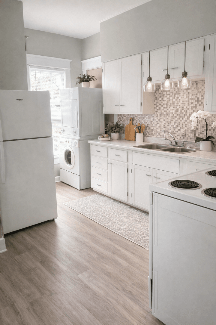 2105 W Jackson St (Cardinal Rentals, LLC) 1 of 11