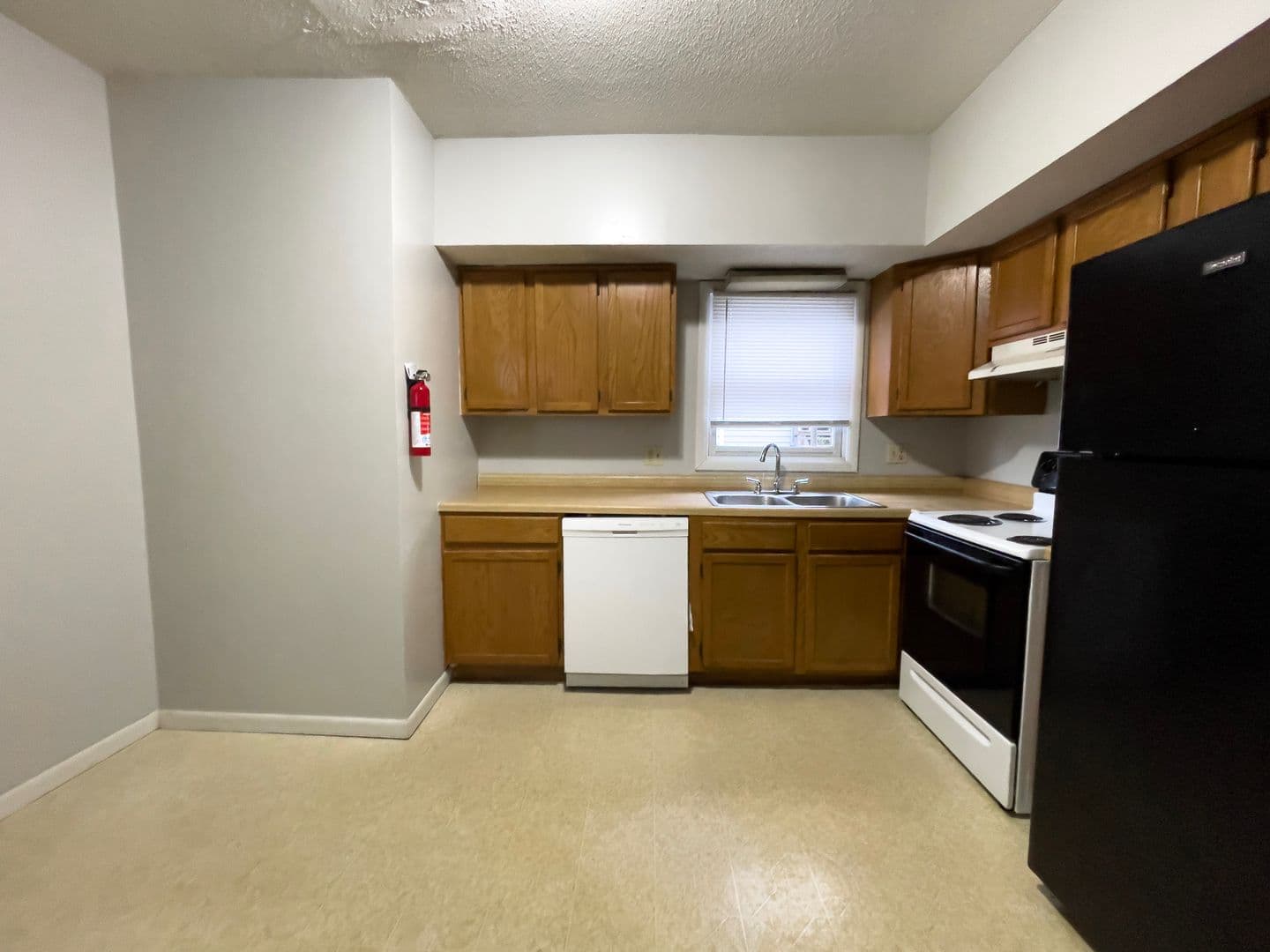 1409 &amp; 1409 1/2 W Jackson St(Cardinal Rentals,LLC) 8 of 21