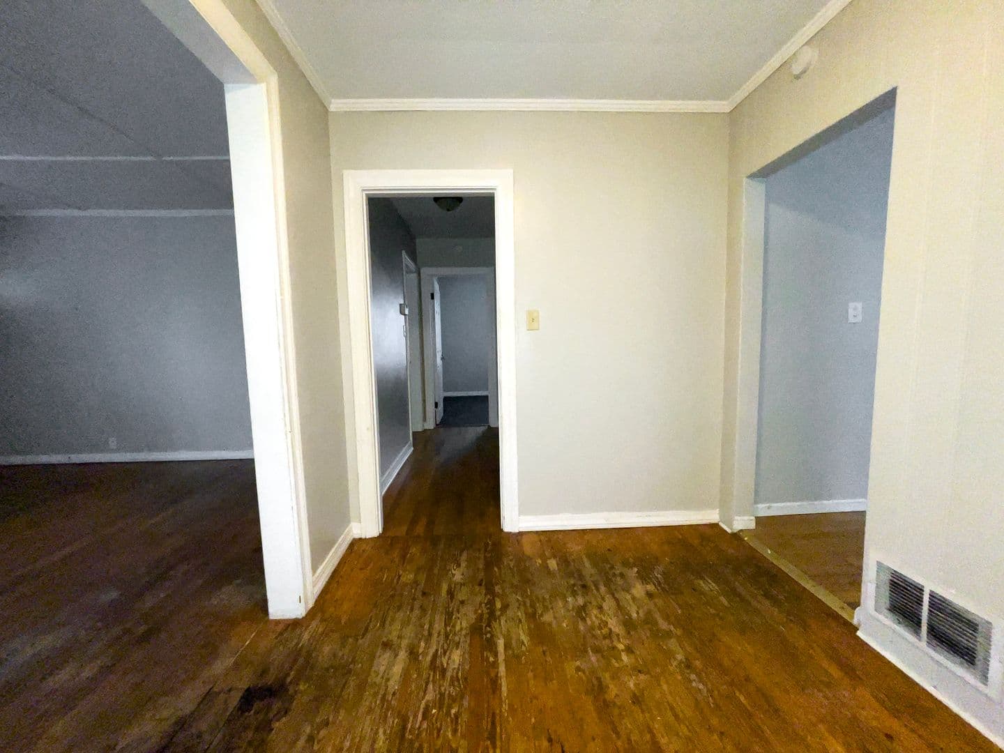 1408 N Mann Ave (88 Degree, LLC) 10 of 33
