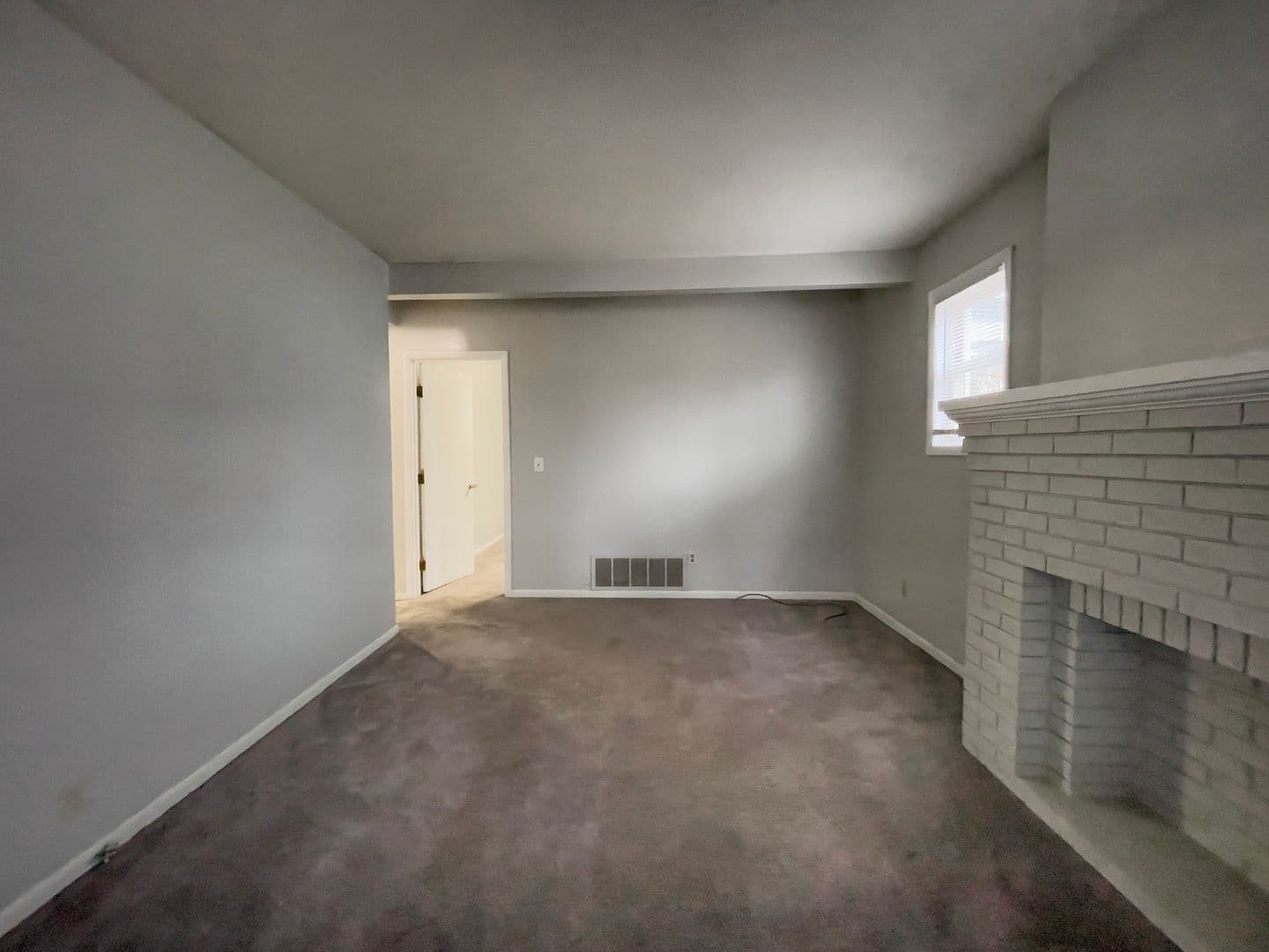 1409 &amp; 1409 1/2 W Jackson St(Cardinal Rentals,LLC) 5 of 21
