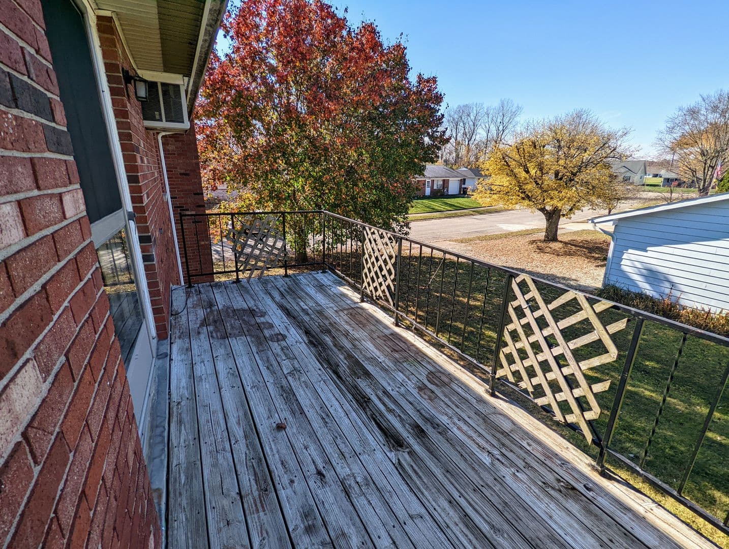 Lexington Arms Apartments - Fresh Updates, Everyday Comfort 17 of 18