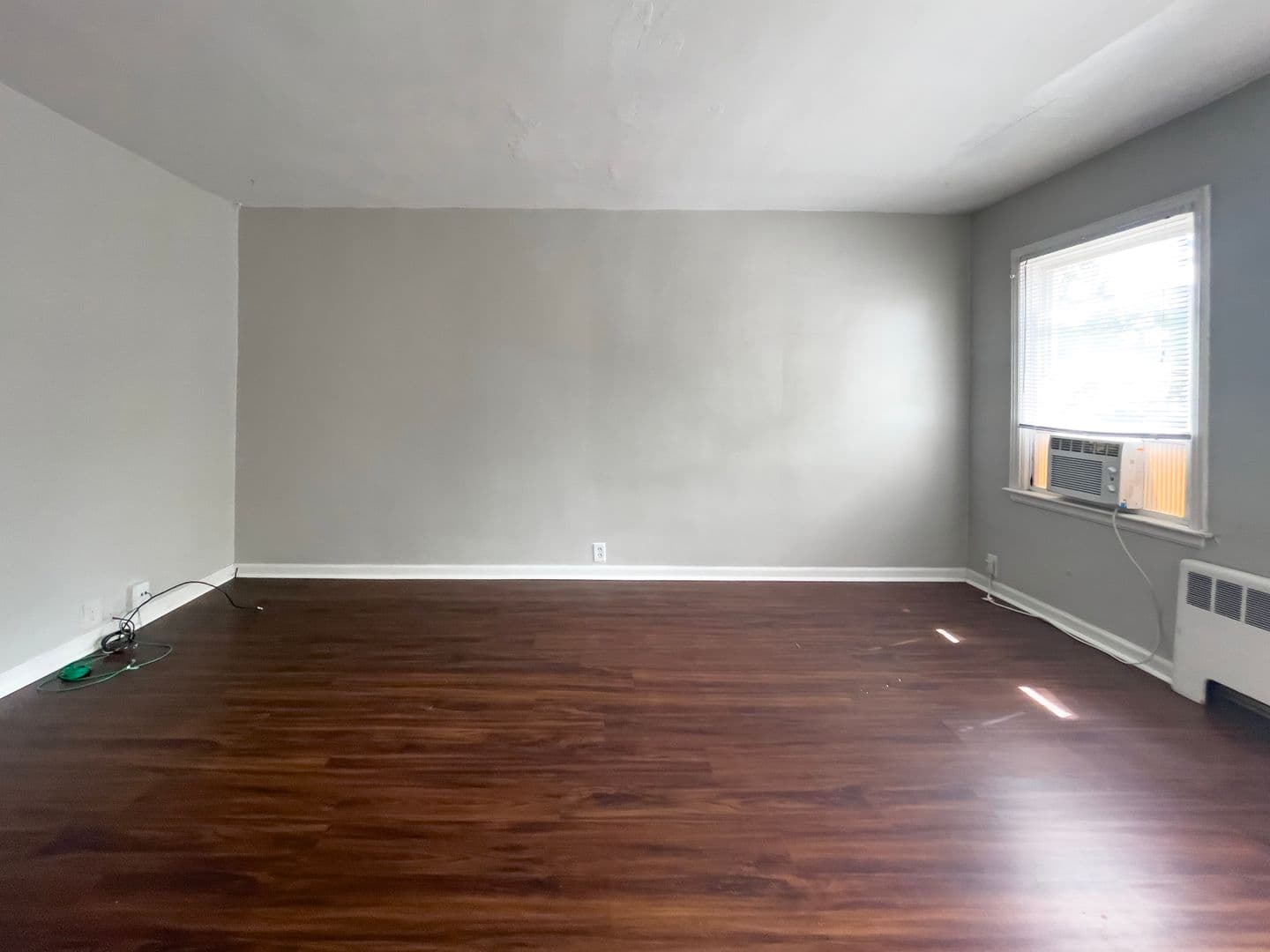 Cozy 1 bedroom, Close to Campus 4 of 14