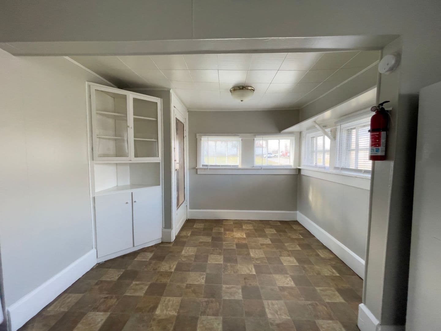 2401 S Mulberry St (Wynn Funds, LLC) 3 of 10