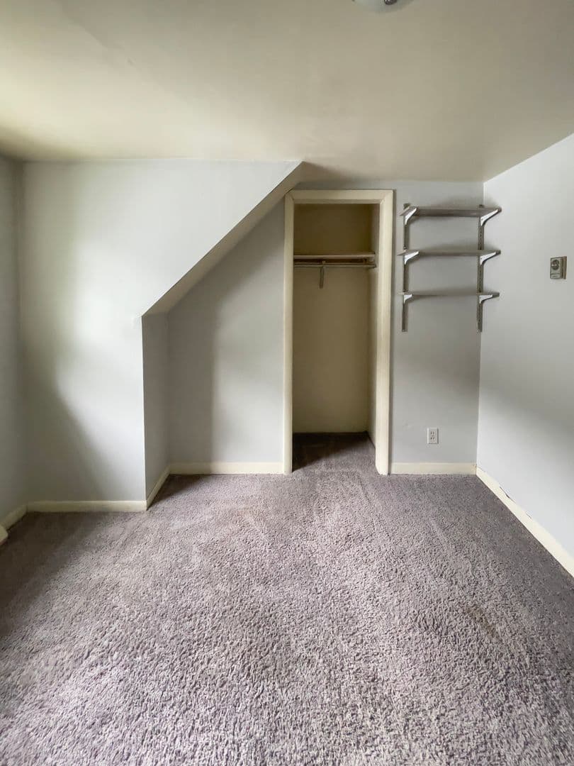 815 &amp; 817 W University Ave (Cardinal Rentals, LLC) 11 of 14