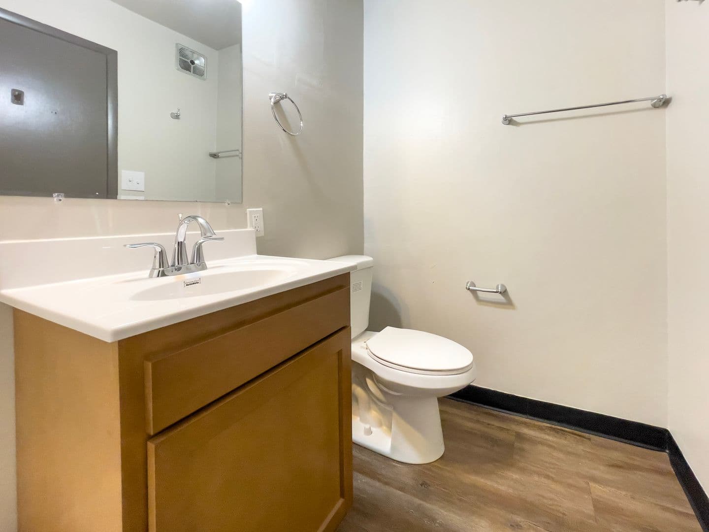 District on Oakwood (DEED Holdings, LLC) 13 of 16