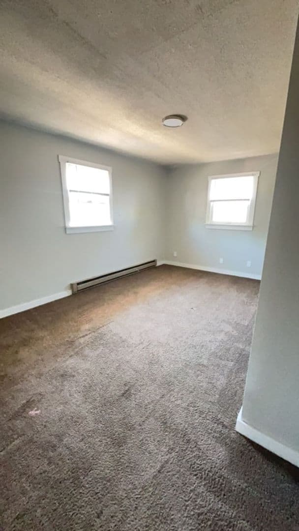 Close to Campus: In-Unit Washer and Dryer 8 of 10