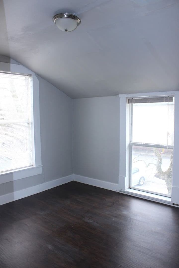 3 bed 1 bath near Campus - Immediate move in 12 of 15