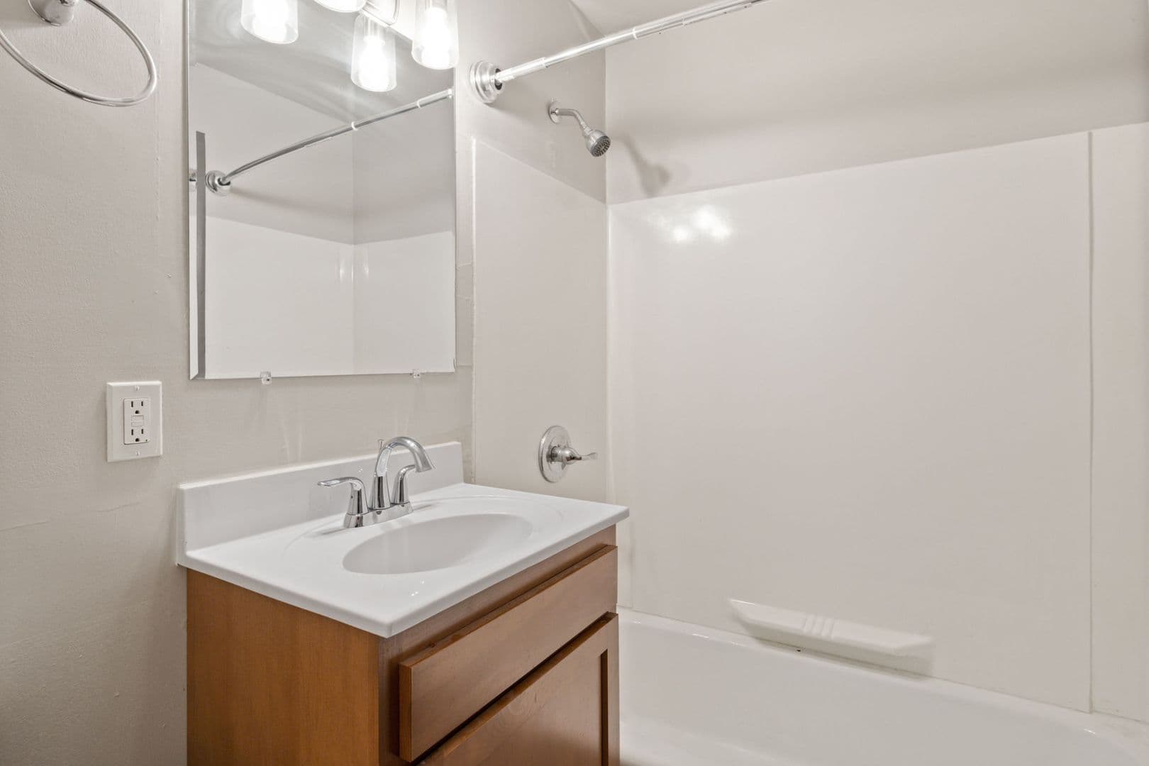 District on Oakwood (DEED Holdings, LLC) 14 of 16