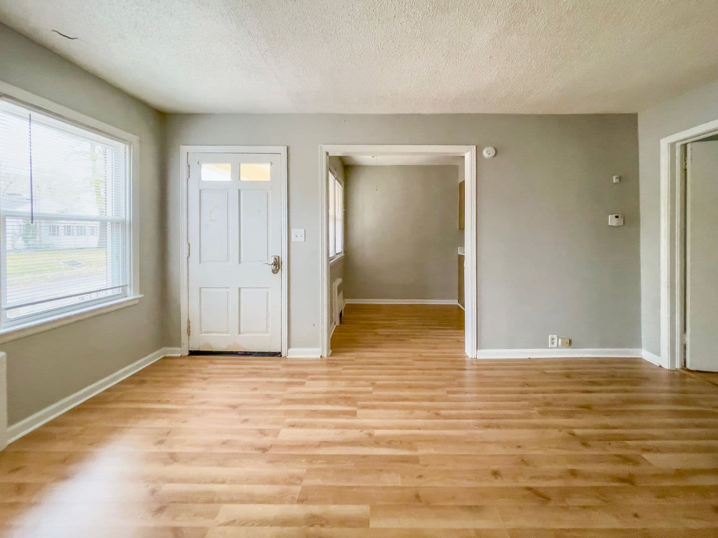 Cozy 1 bedroom, Close to Campus 5 of 10