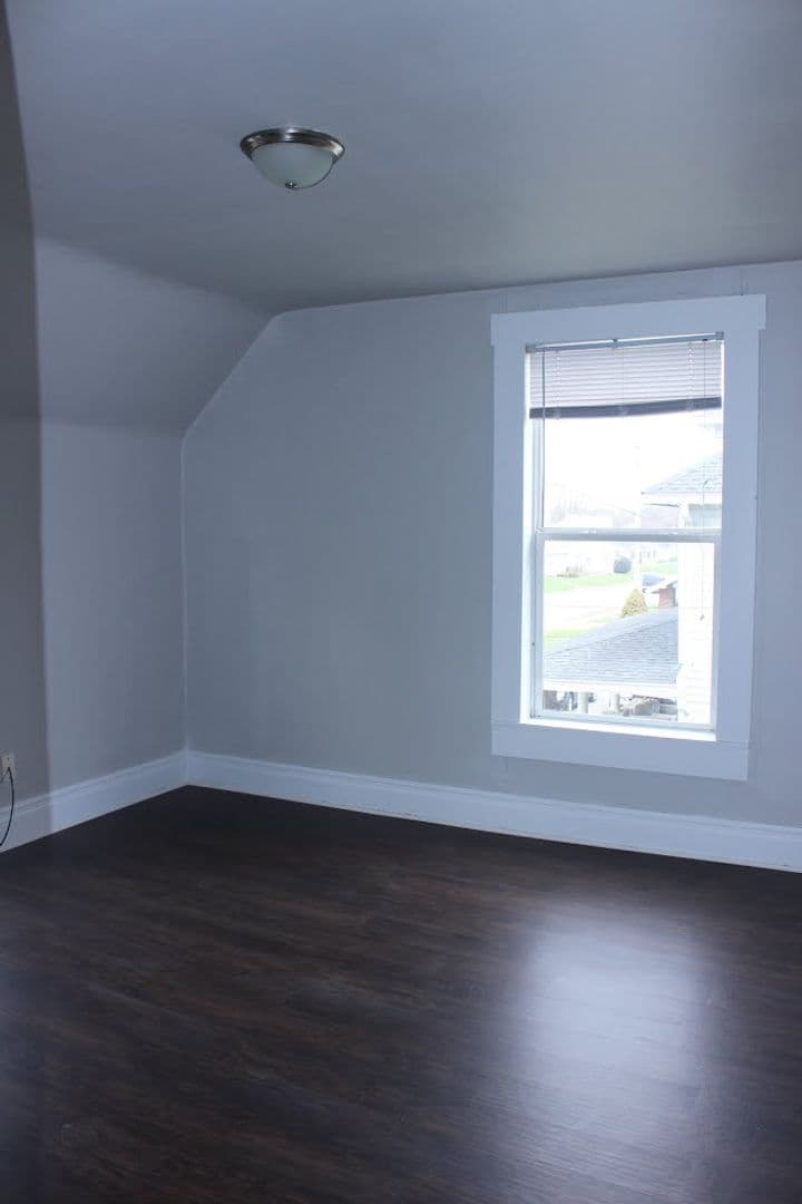 3 bed 1 bath near Campus - Immediate move in 15 of 15