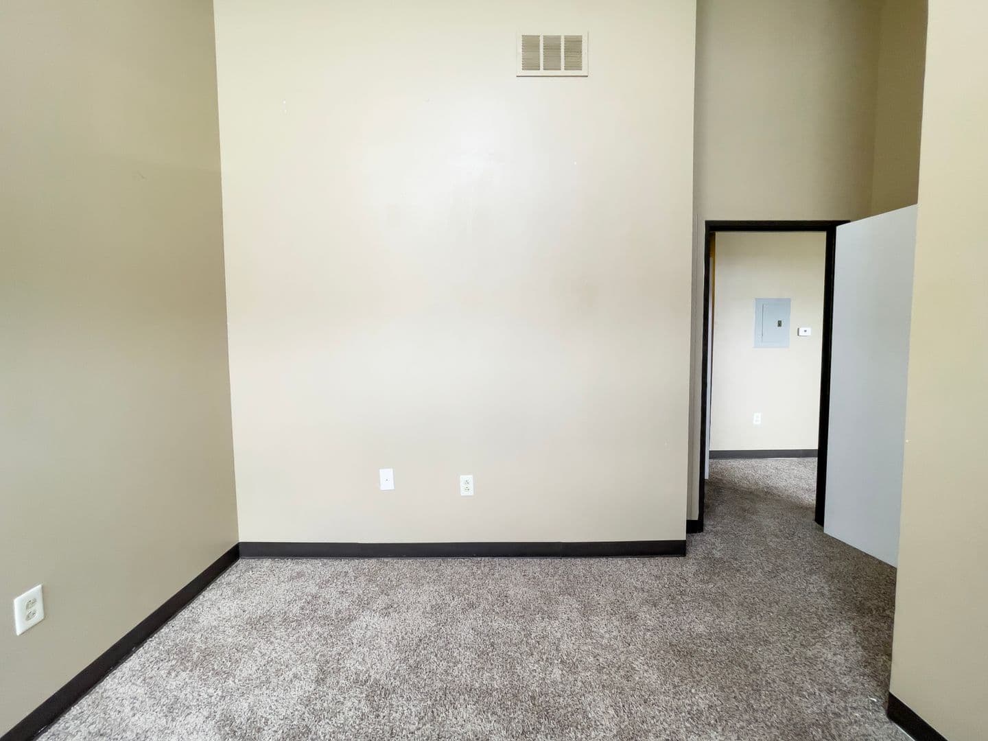 Wilson School Apts. (GDD Indiana Holdings, LLC) 9 of 11