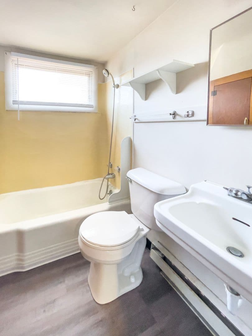Studio Apartment Near Ball State's Campus & The Village 15 of 32