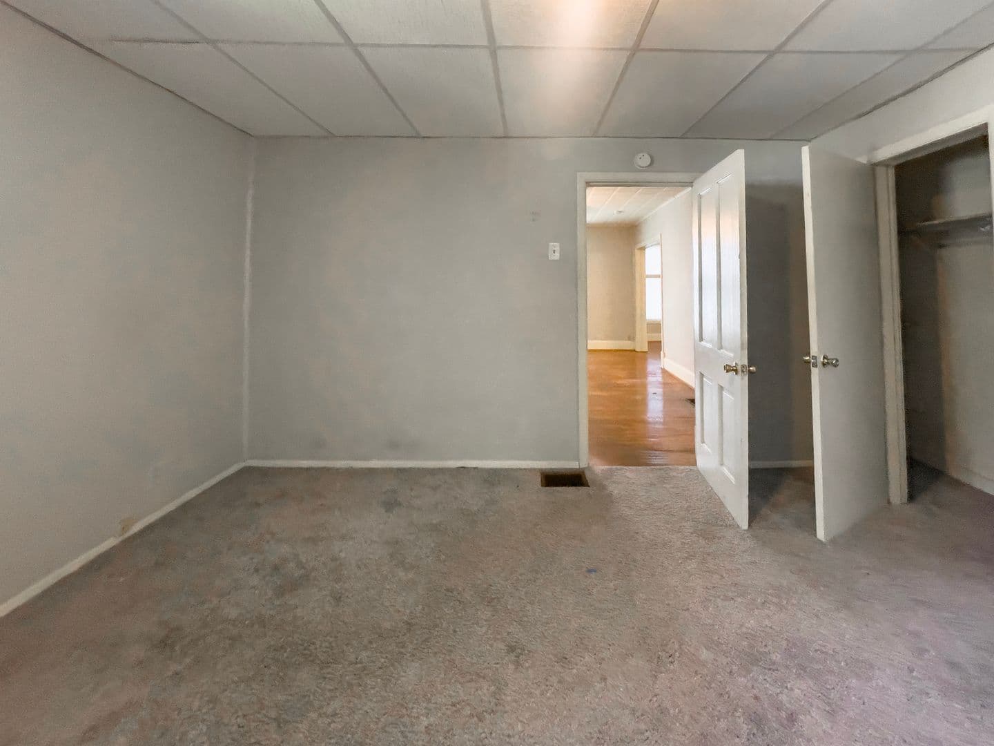 815 &amp; 817 W University Ave (Cardinal Rentals, LLC) 21 of 35