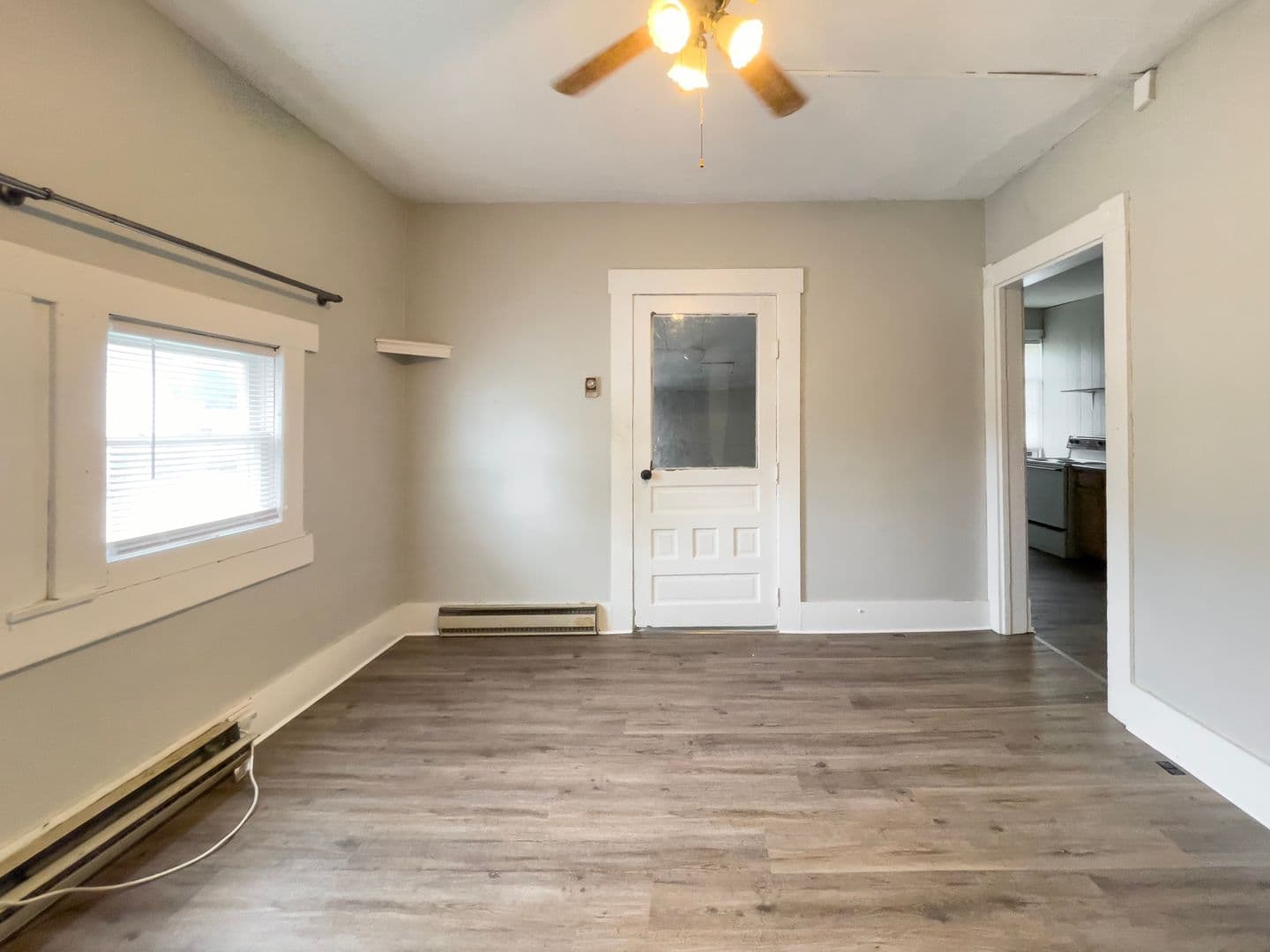 216 N McKinley Ave (88 Degree, LLC) 4 of 15