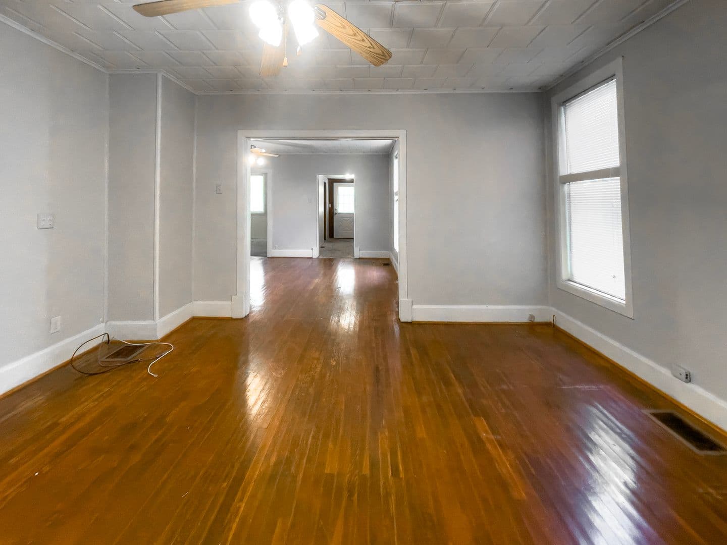 815 &amp; 817 W University Ave (Cardinal Rentals, LLC) 32 of 35