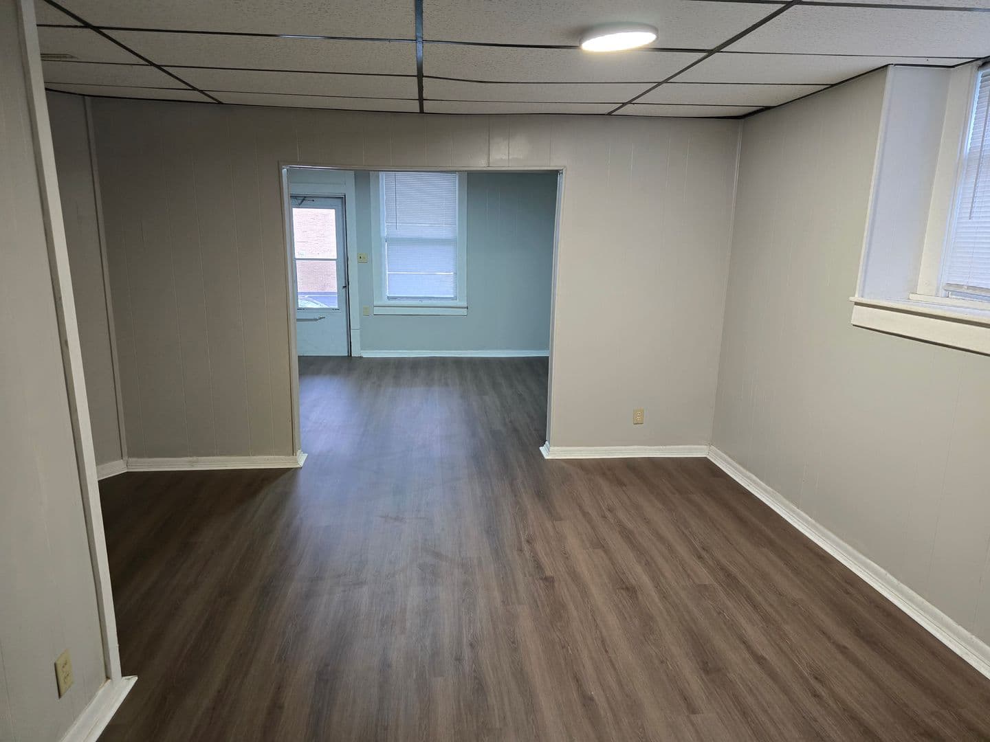 1519 E Washington St: Cozy Studio Style Apartment on Historic Washington Street! Washer Dryer hookups! 4 of 7