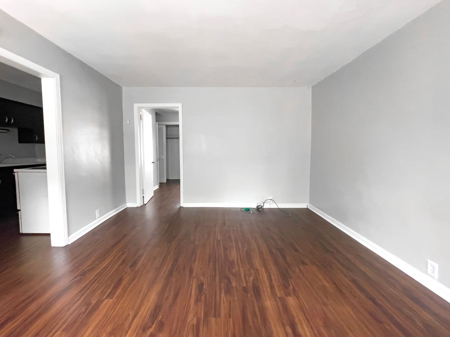 Cozy 1 bedroom, Close to Campus 1 of 14