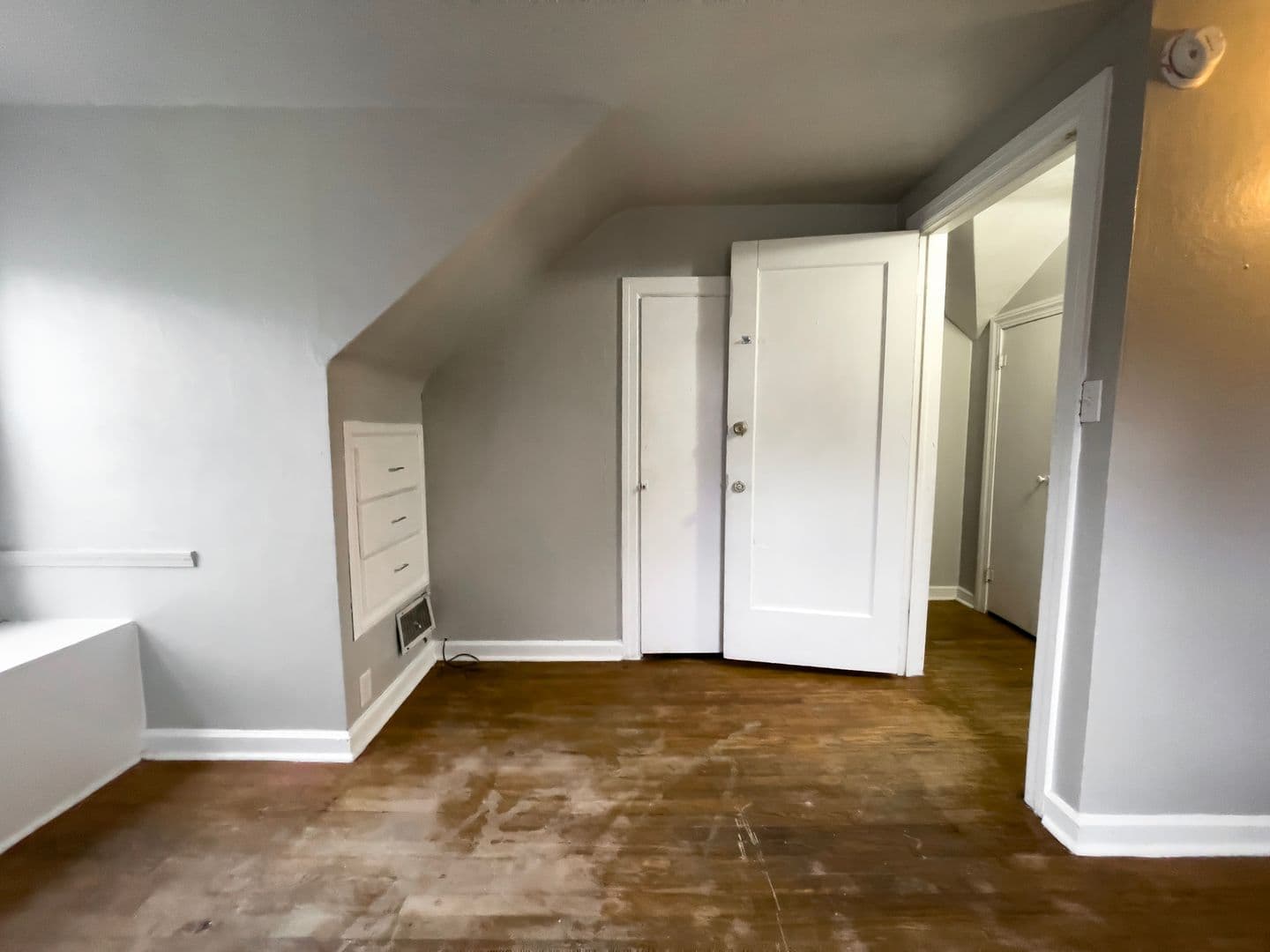 1408 N Mann Ave (88 Degree, LLC) 25 of 33
