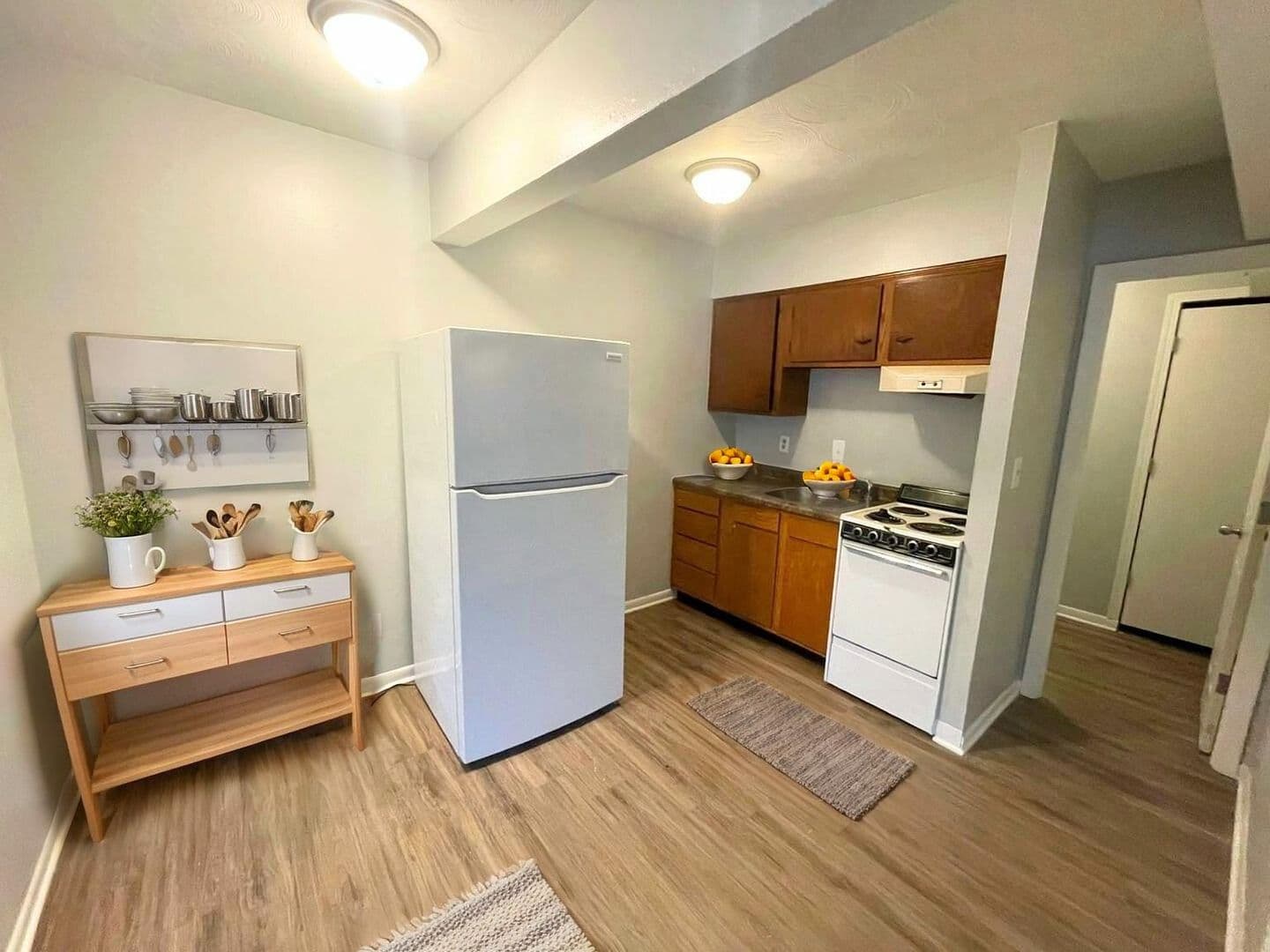 Immediate Move-In! Spacious 2-Bedroom Apartments Near Downtown 25 of 32