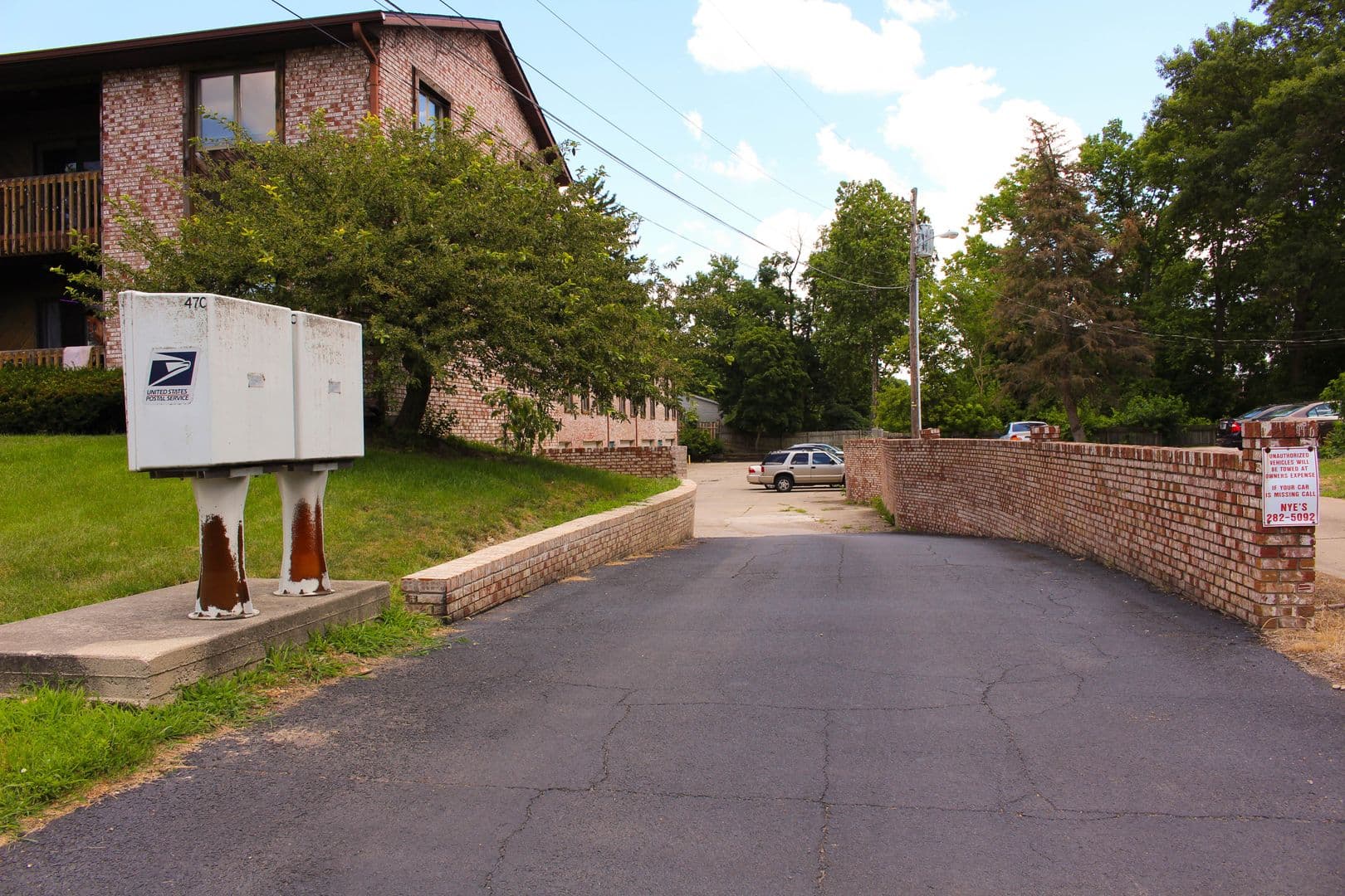 District on Linden - Spacious Units with Private Balconies on the Blue Loop 8 of 10