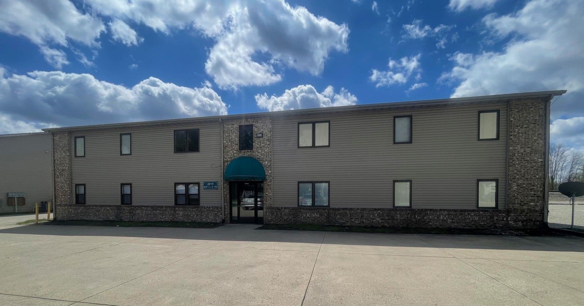 Riverwood Apartments (MH Muncie, LLC) 7 of 7