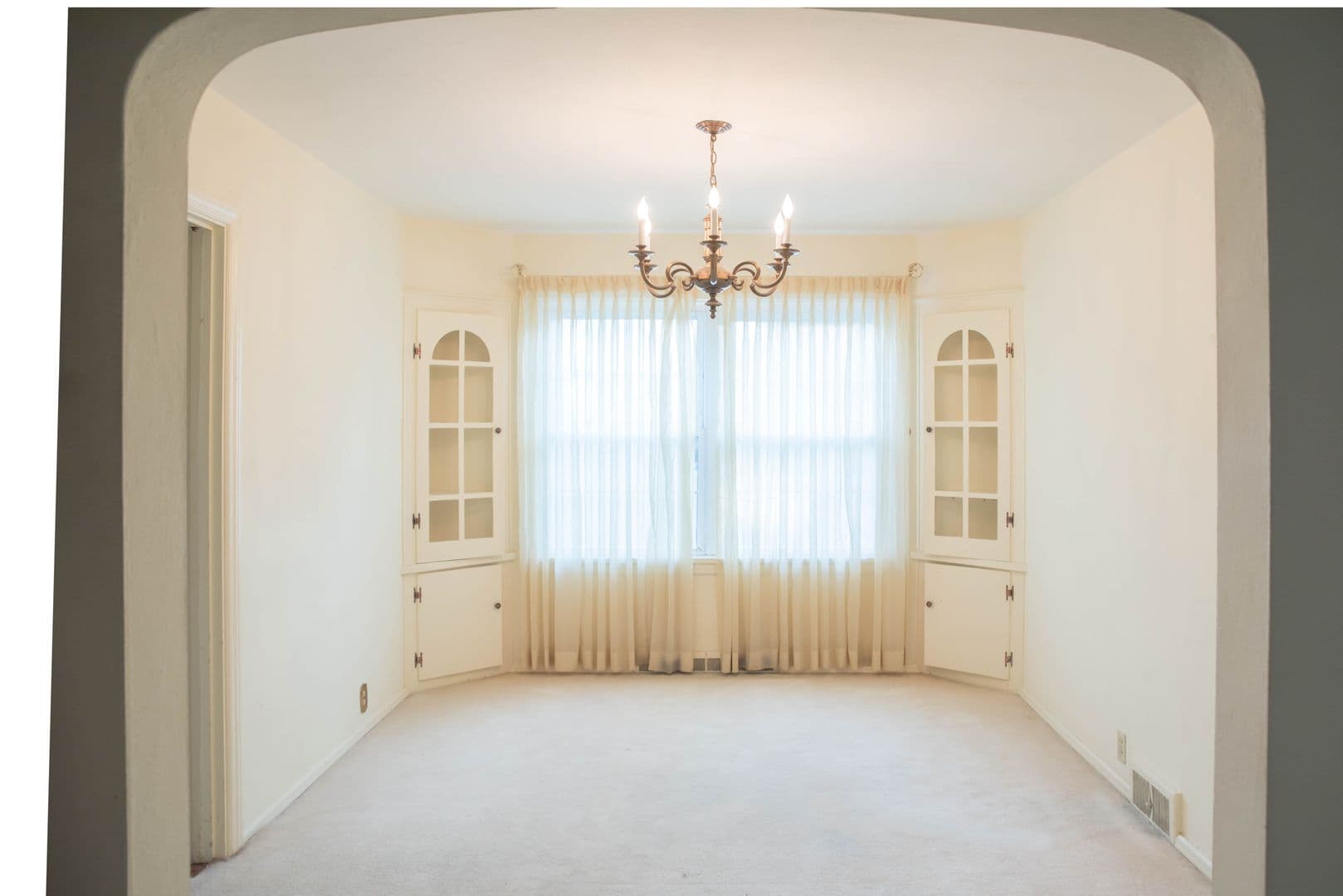 1312 N Woodridge Ave (88 Degree, LLC) 5 of 13