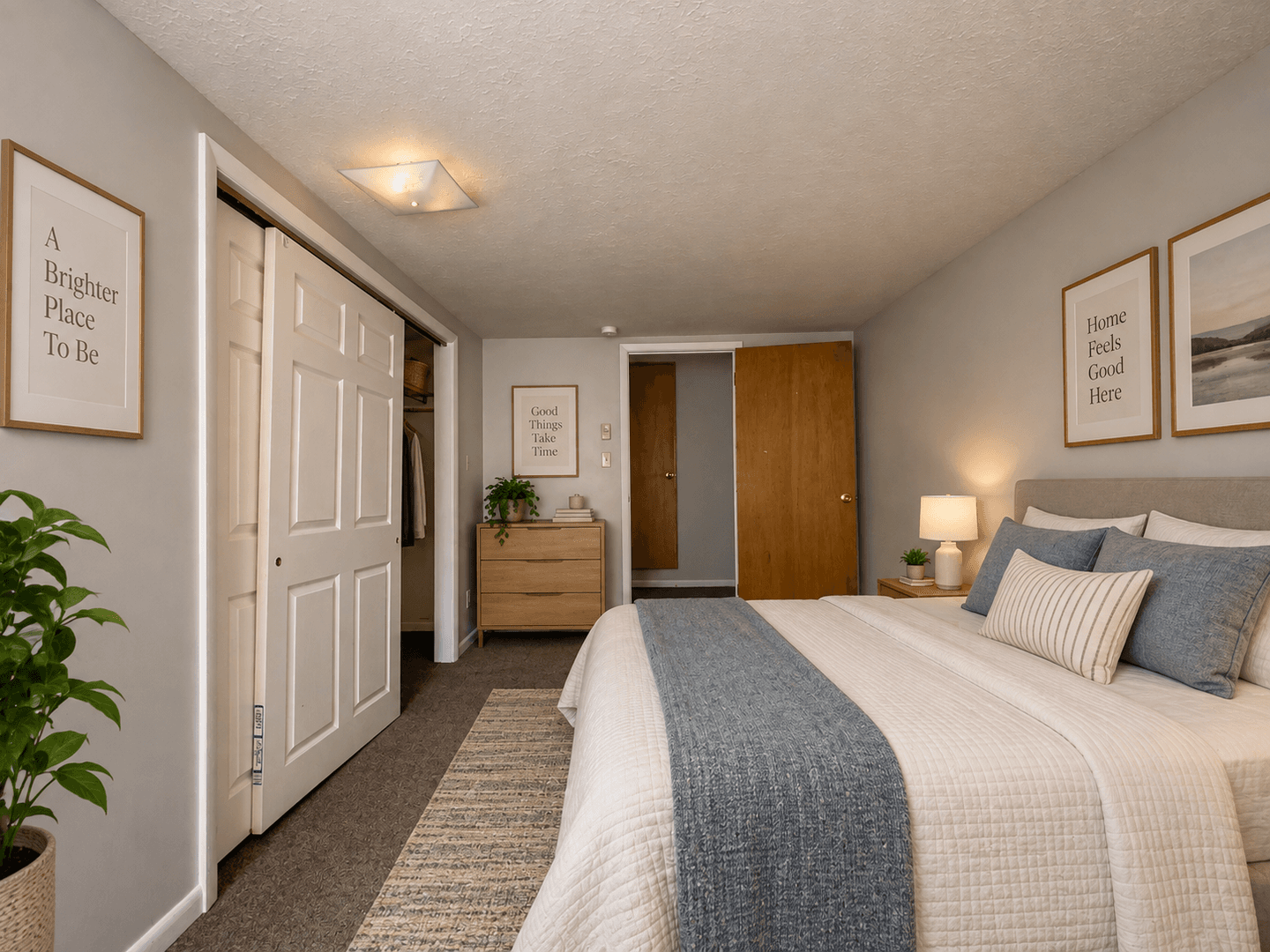 2 Bedroom Unit with a Large Front Porch, Close to Campus 9 of 10