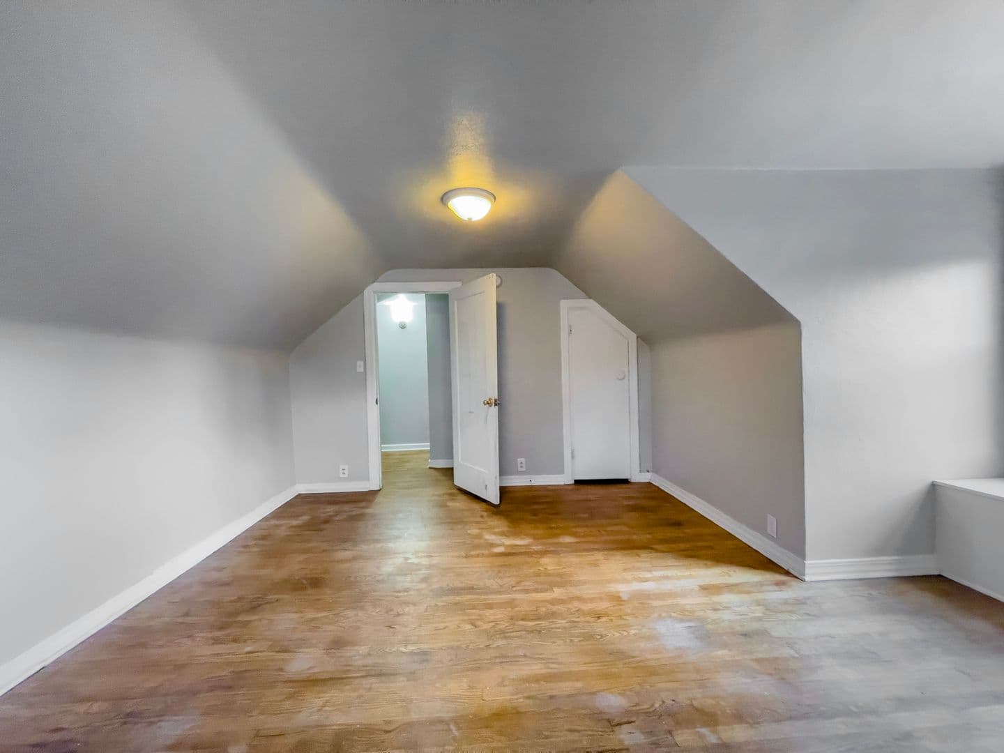 1408 N Mann Ave (88 Degree, LLC) 27 of 33
