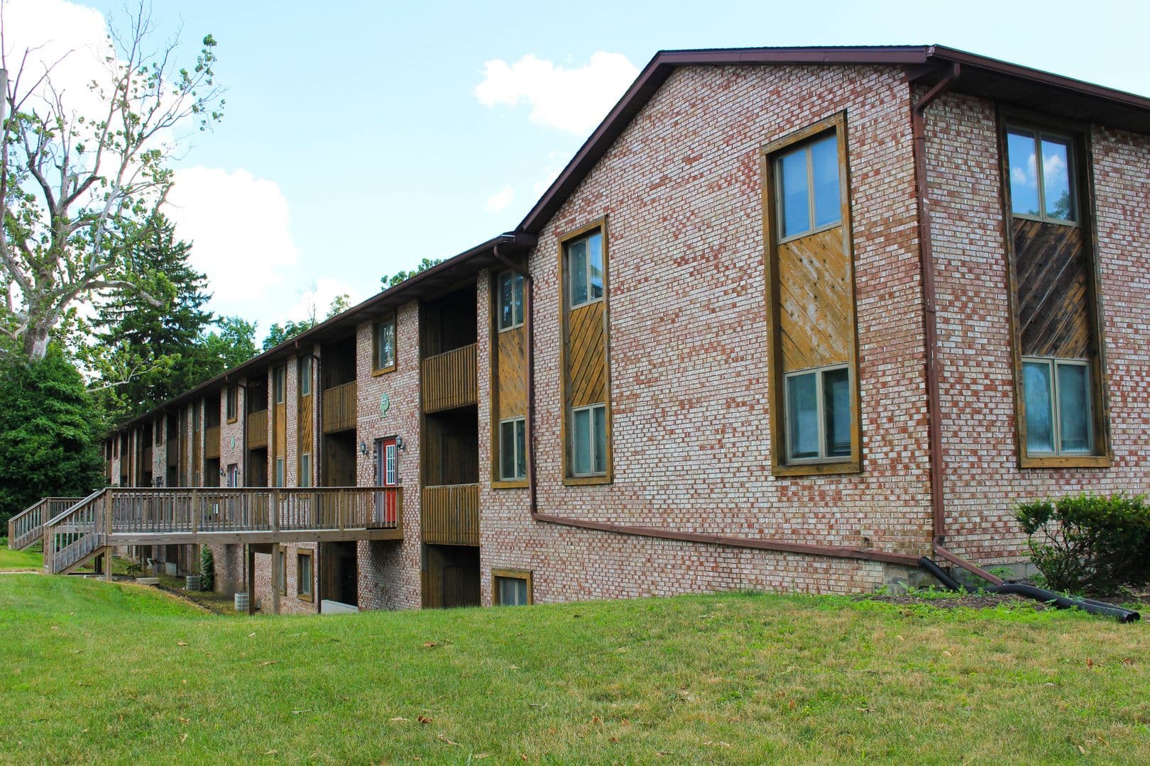 District on Linden - Spacious Units with Private Balconies on the Blue Loop 10 of 10