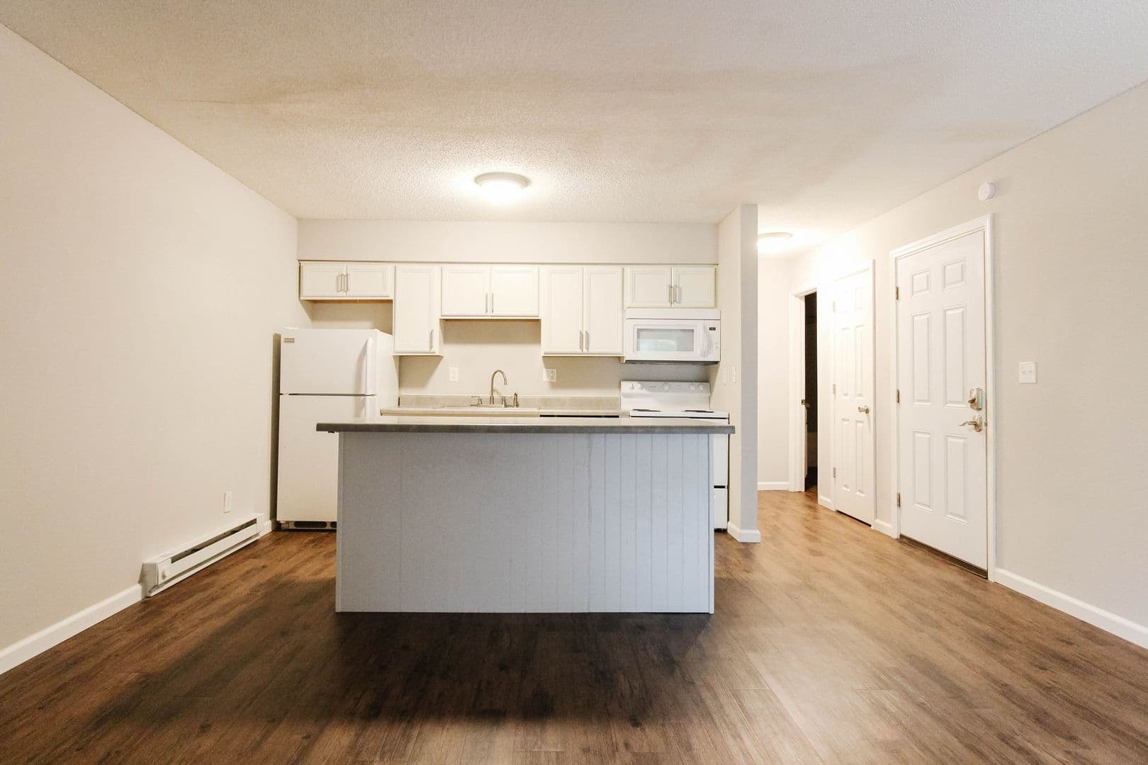 River Edge Apartments (Wilson Proper LLC) 3 of 8