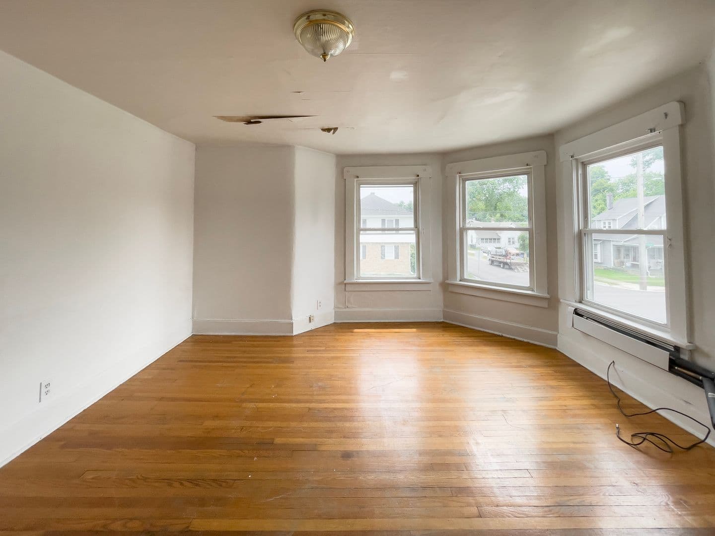 1926 W. Jackson St (Cardinal Rentals, LLC) 2 of 28