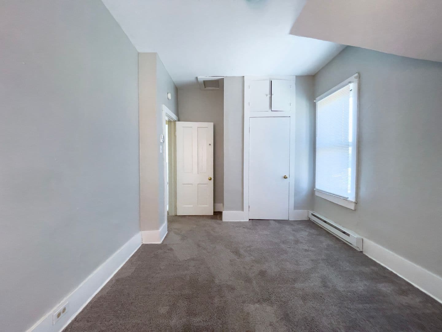 216 N McKinley Ave (88 Degree, LLC) 13 of 17