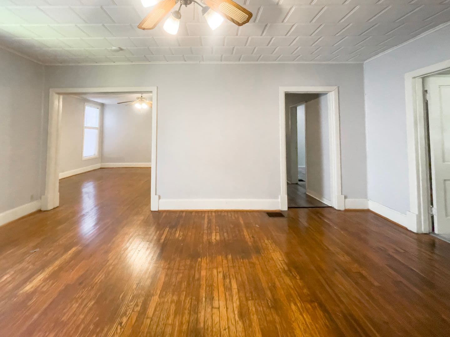 815 &amp; 817 W University Ave (Cardinal Rentals, LLC) 35 of 35