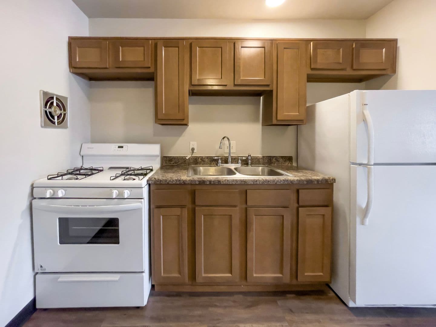 District on Oakwood (DEED Holdings, LLC) 2 of 9
